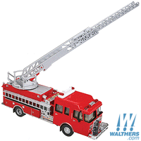 Walthers SceneMaster HO Heavy-Duty Fire Department Ladder Truck - Assembled - Red Walthers SceneMaster TRAINS - HO/OO SCALE